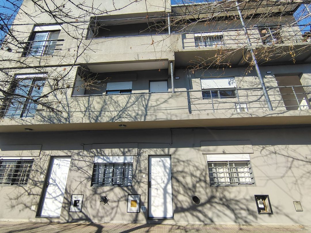 Complejo en venta La Plata 9 Departamentos