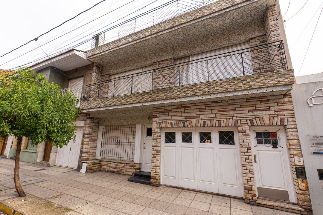 ALQUILER - Casa en PH 4 ambientes - Chauvin