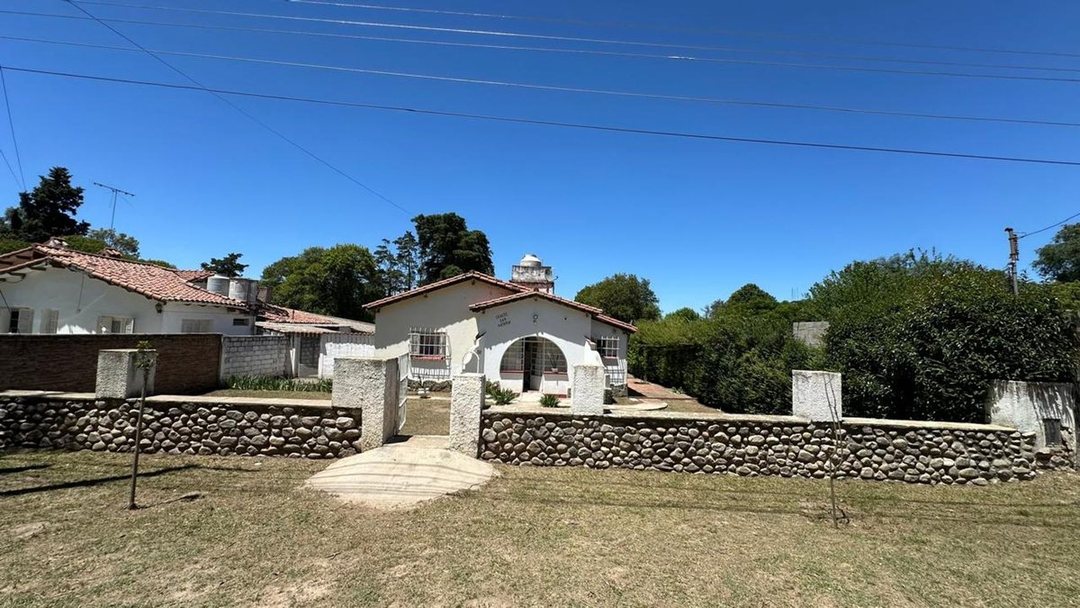 VENDE O PERMUTA CASA EN VALLE HERMOSO
