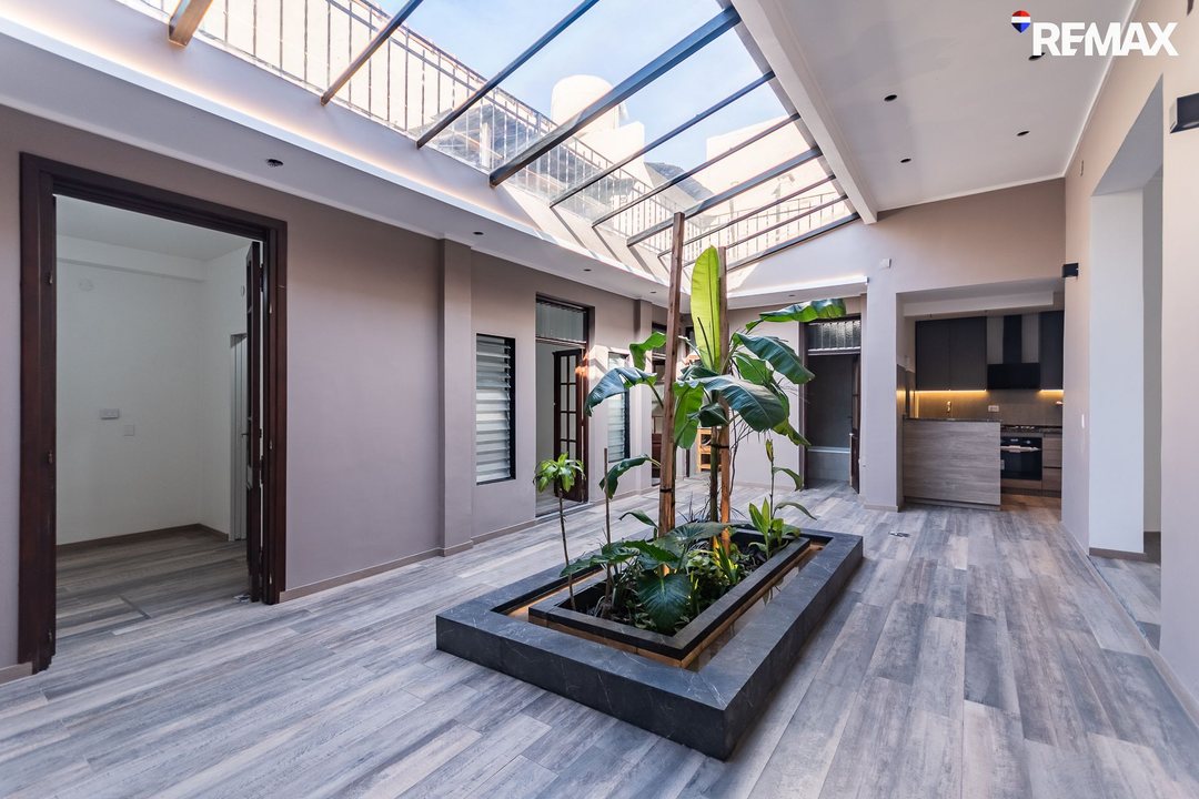 Casa a estrenar en Villa del Parque 7 amb con coch