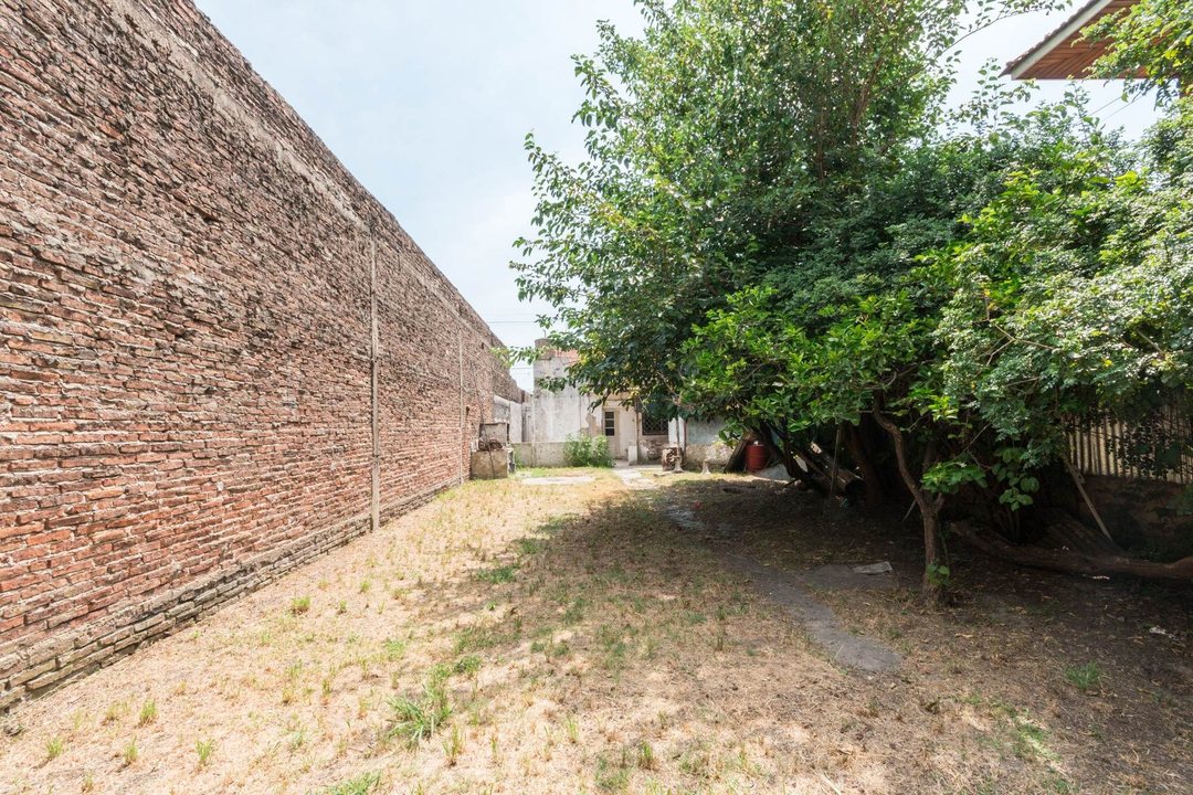 VENTA CASA AVELLANEDA  COCHERA