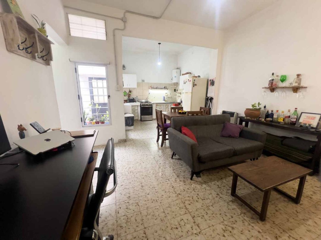 VENTA PH 2 AMB TERRAZA Y DEPOSITO EN CASEROS