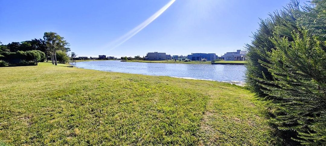 VENTA LOTE A LAGUNA BARRIO SAN LUCAS SAN VICENTE