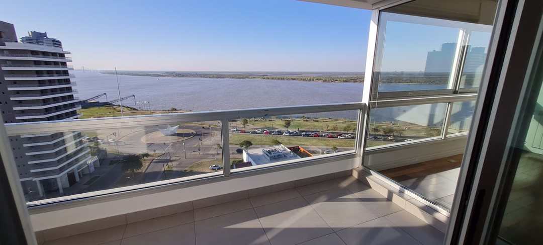 VENTA DEPARTAMENTO 2 DORMITORIOS, BALCÓN  ZONA RIO