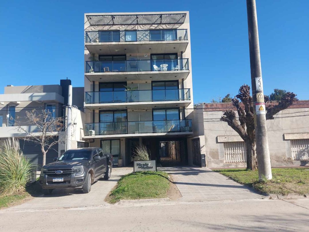 DEPARTAMENTO EN VENTA EN ARRECIFES ZONA CENTRICA