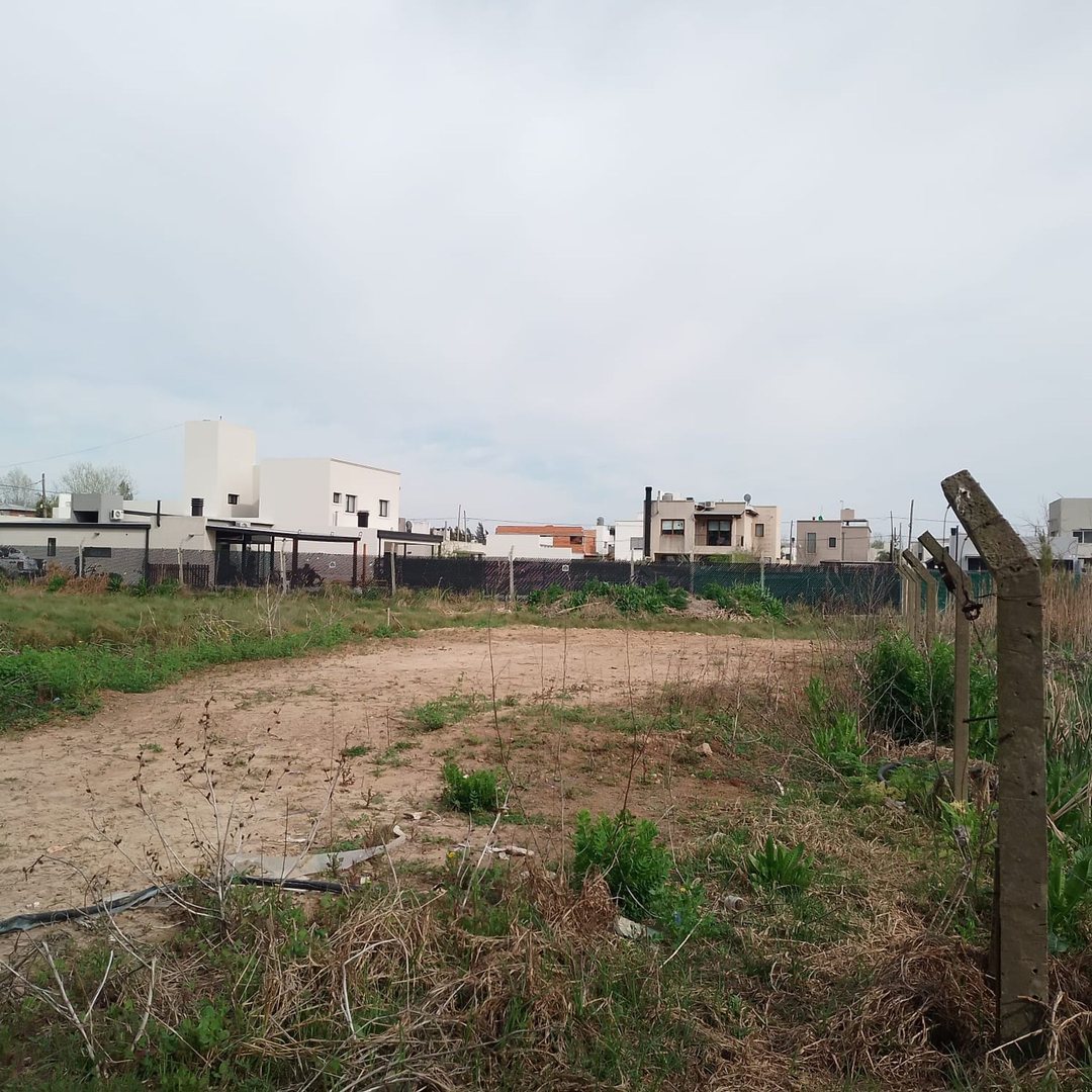 LOTE EN VENTA EN VILLA CASTELLS GONNET
