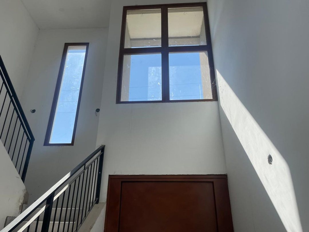 CASA EN VENTA CITY BELL 4 DORMITORIO PILETA