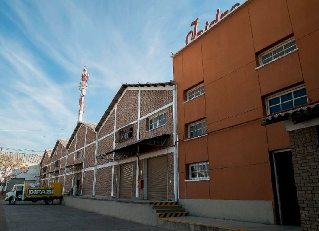 TERRENO Y EDIFICIO PARA DESARROLLO INMOBILIARIO