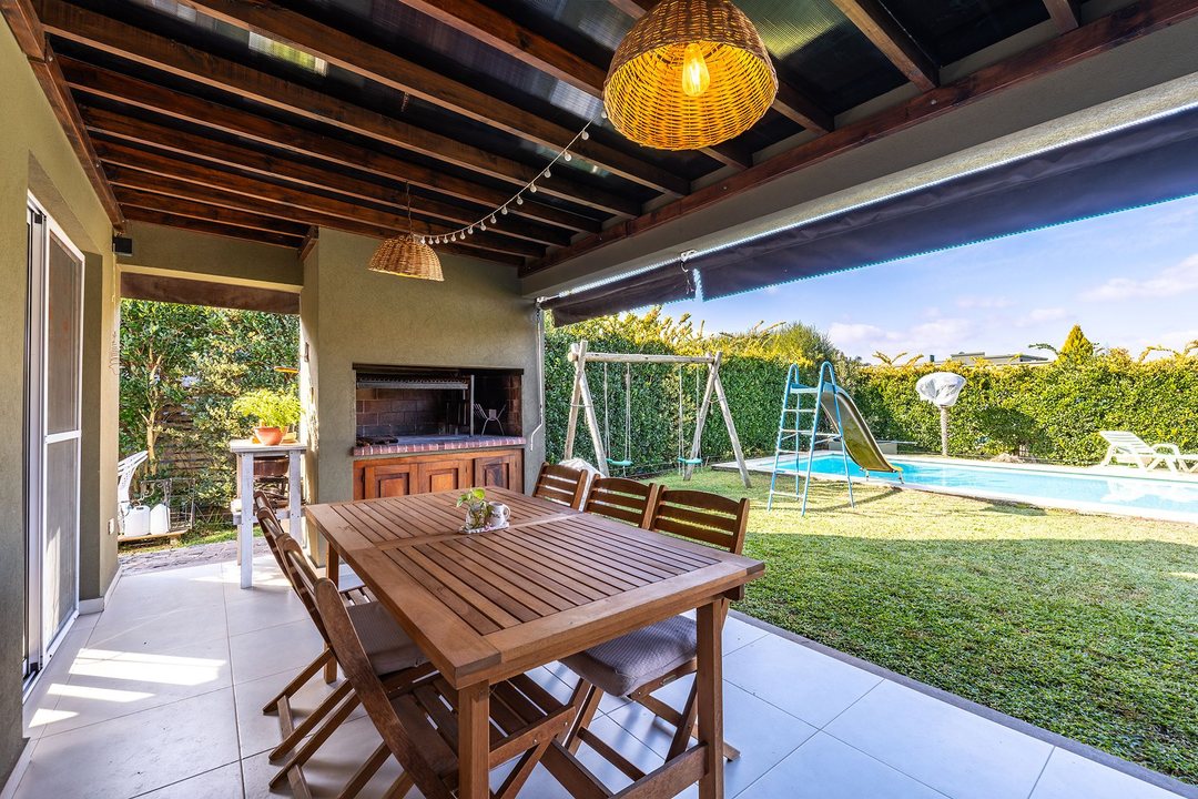 VENTA CASA 3 DORMITORI LOTE INTERNO PILAR DEL ESTE