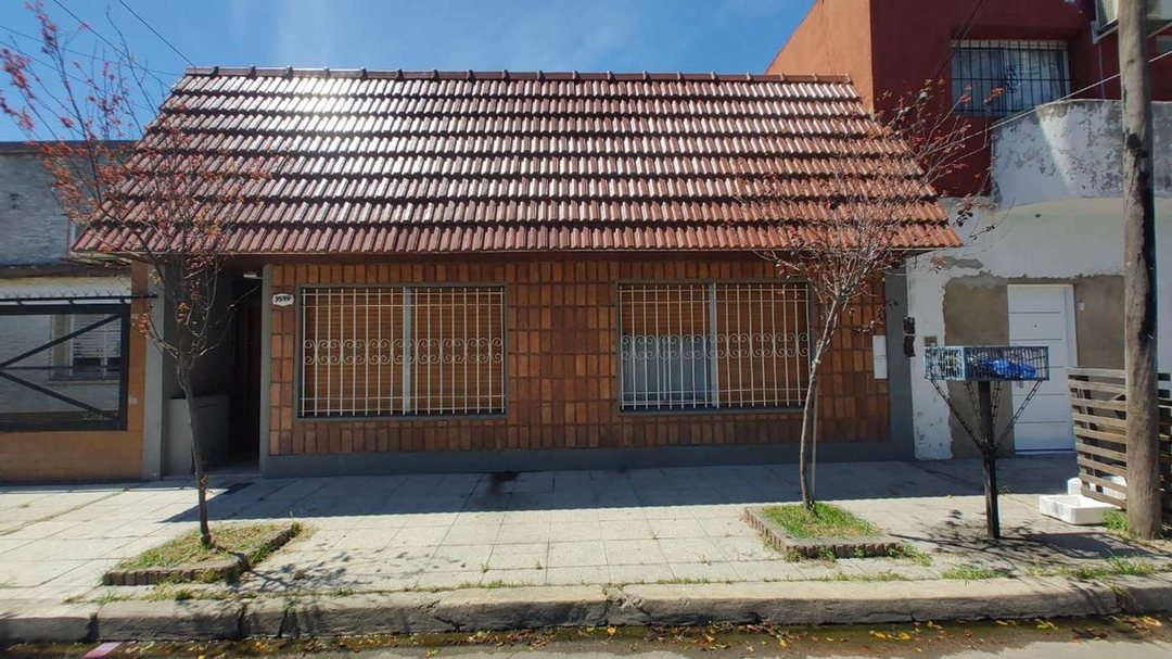 Venta Casa Lanús Oeste 5 ambientes con quincho