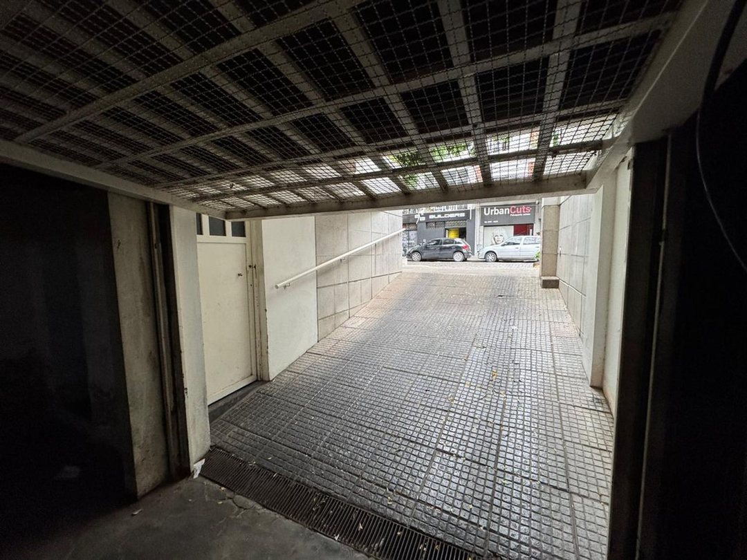 VENTA 2 COCHERAS en SAN ISIDRO