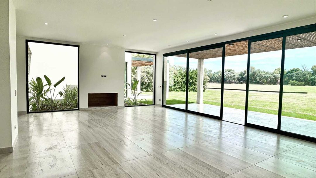 VENTA CASA CLUB POLO CENTAUROS A ESTRENAR