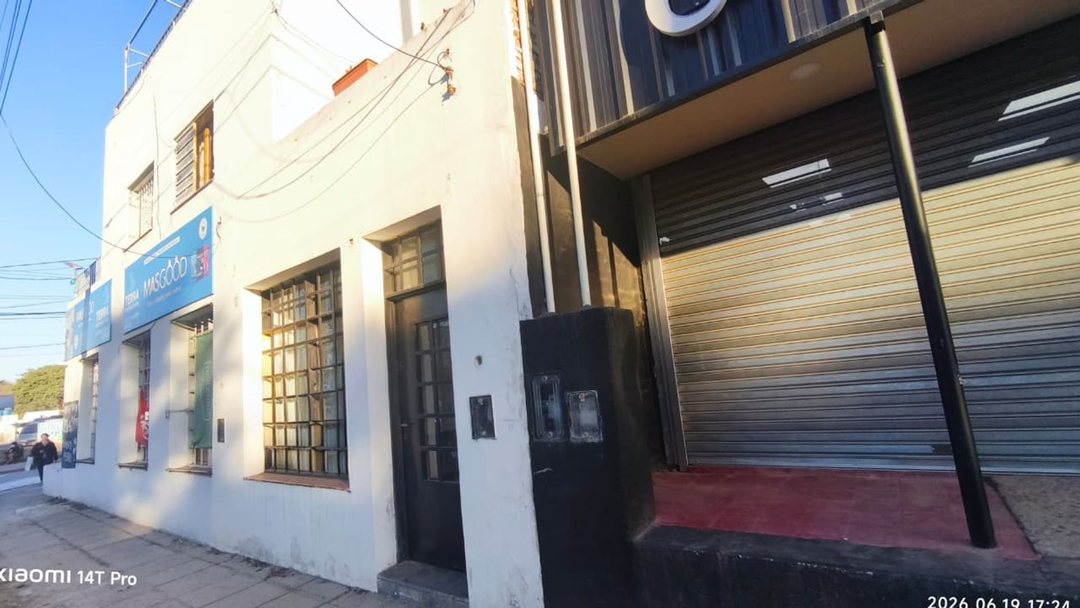 ALQUILER LOCAL COMERCIAL CON BAÑO