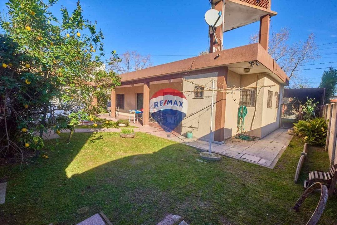 CASA VENTA VARELA 5 AMBIENTES APTO CREDITO