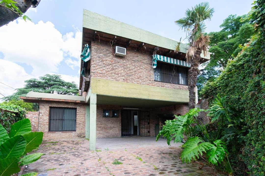 CASA VENTA ITUZAINGO 4 AMBIENTES APTO CREDITO
