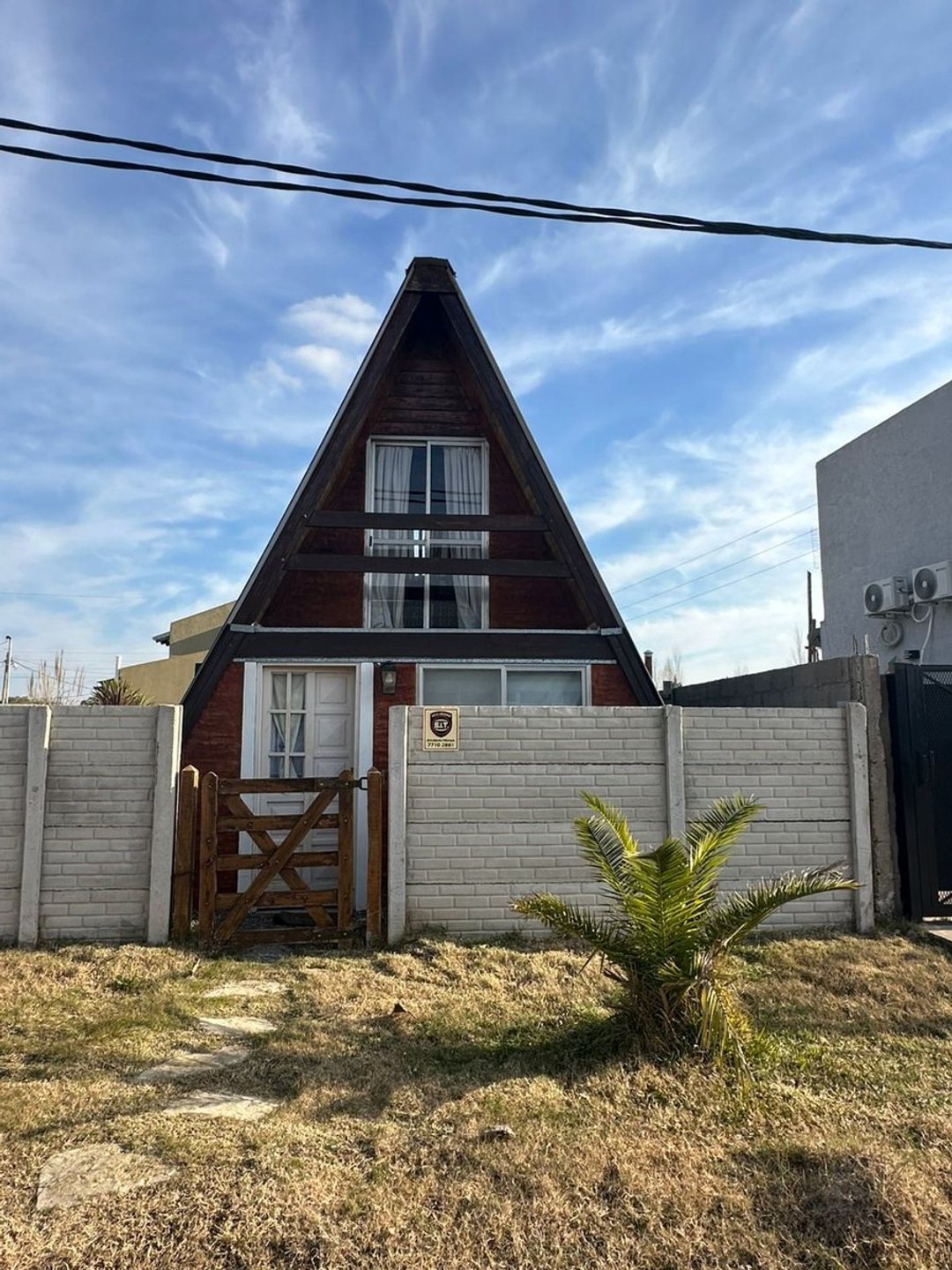 CASA ALPINA CON QUINCHO CERRADO Y PILETA