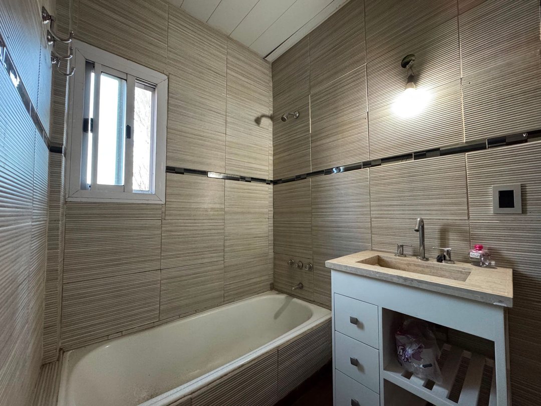 VENTA DEPARTAMENTO EN HURLINGHAM - TESEI 3 AMB