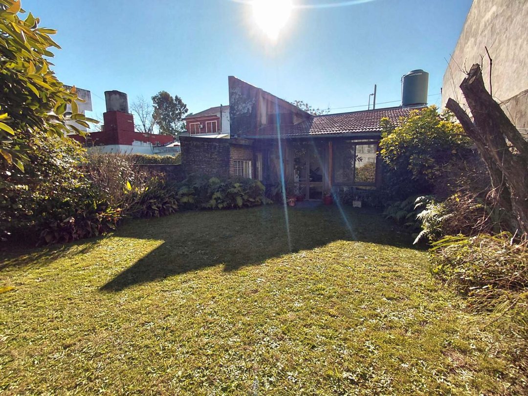 VENTA PH 3 AMBIENTES JARDIN TERRAZA COCHERA