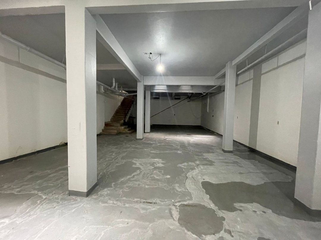 VENTA LOCAL COMERCIAL PB CON DEPOSITO EN SUBSUELO