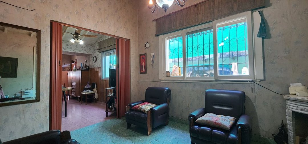 Casa 3 ambientes c/cochera y fondo libre