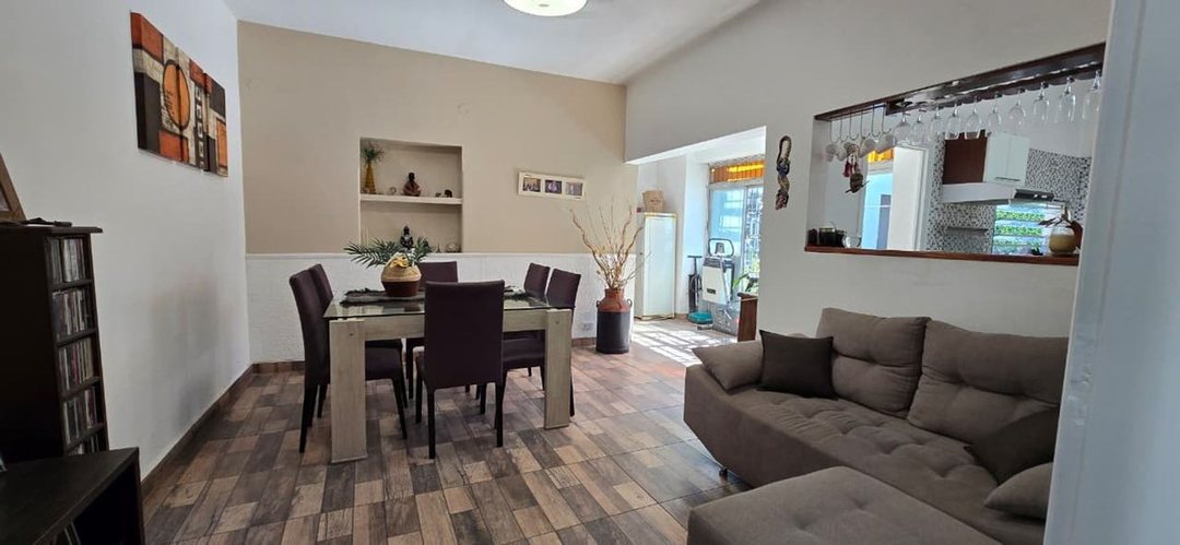 Venta Casa interna 3 dormitorios quincho terraza