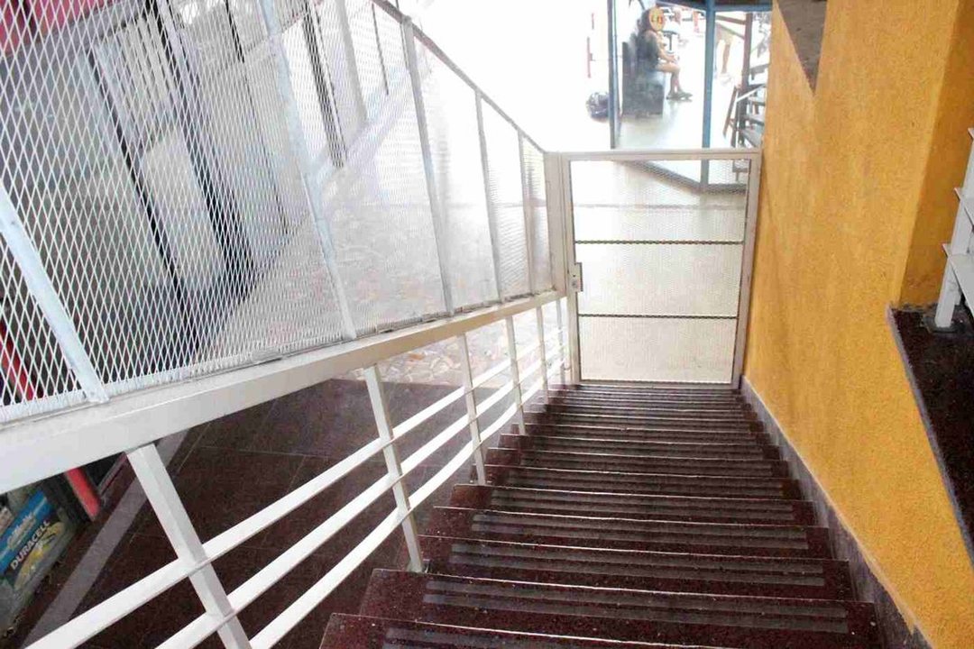 OFICINA EN ALQUILER EN BOULOGNE SOBRE GALERÍA