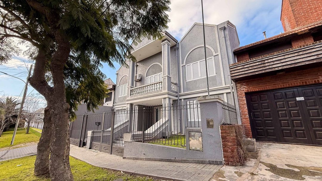 Venta Casa 5 amb Barrio Constitución Parque