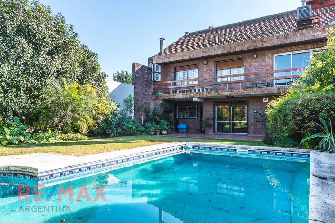 VENTA CASA 7 AMBIENTES EN RAMOS MEJIA
