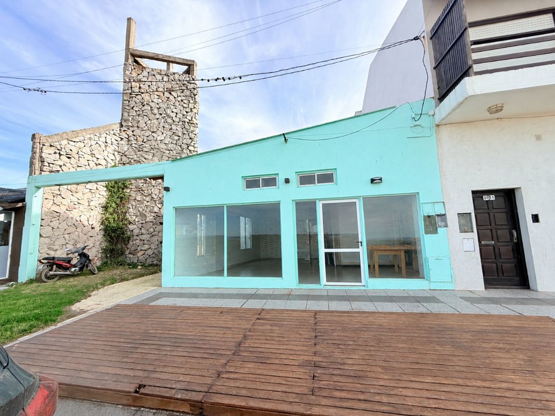 Local comercial apto gastronomia frente al mar