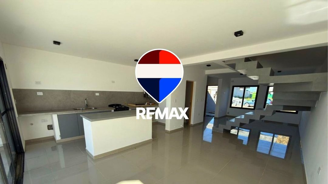 DUPLEX VENTA A ESTRENAR VIA AURELIA 3 DORMITORIOS