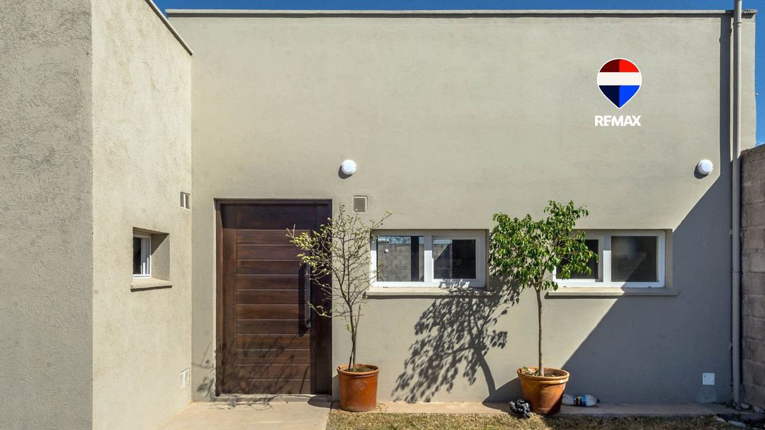 CASA A LA VENTA EN VIA AURELIA A ESTRENAR