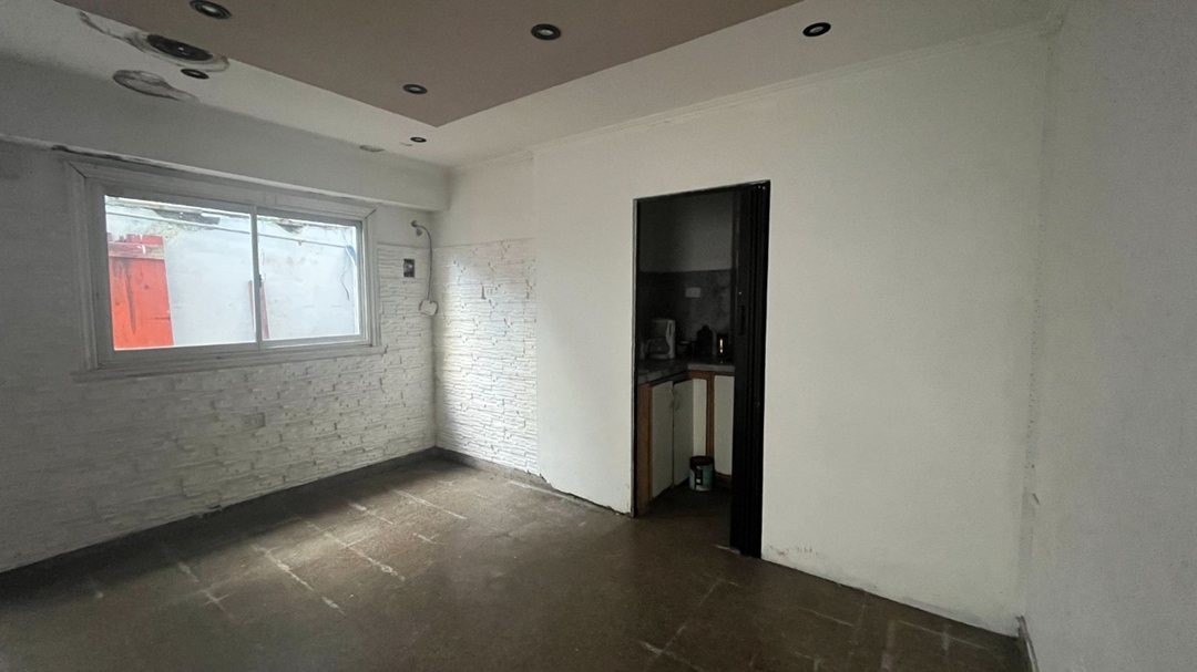 EN VENTA PH CON TERRAZA EN SAN JOSE PARA RECICLAR