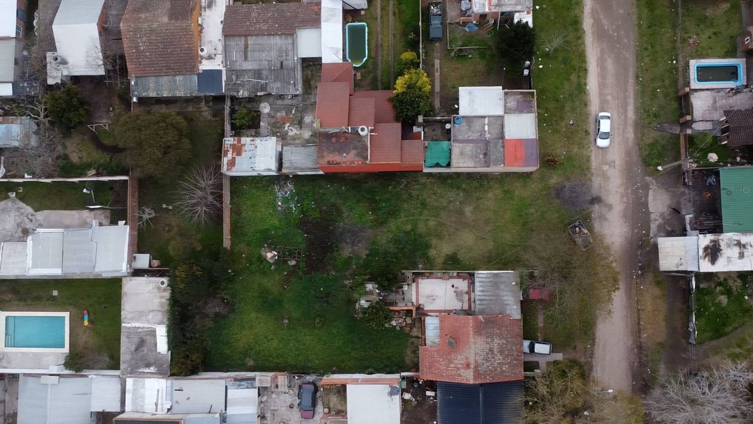 VENTA LOTE REJON E/190 Y 192 UNICO TODOS SERVICIOS