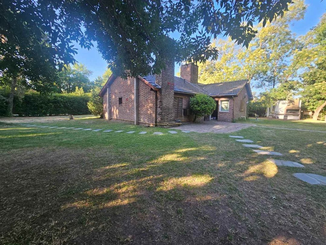 Venta casa pileta, quincho, parrilla Tortuguitas