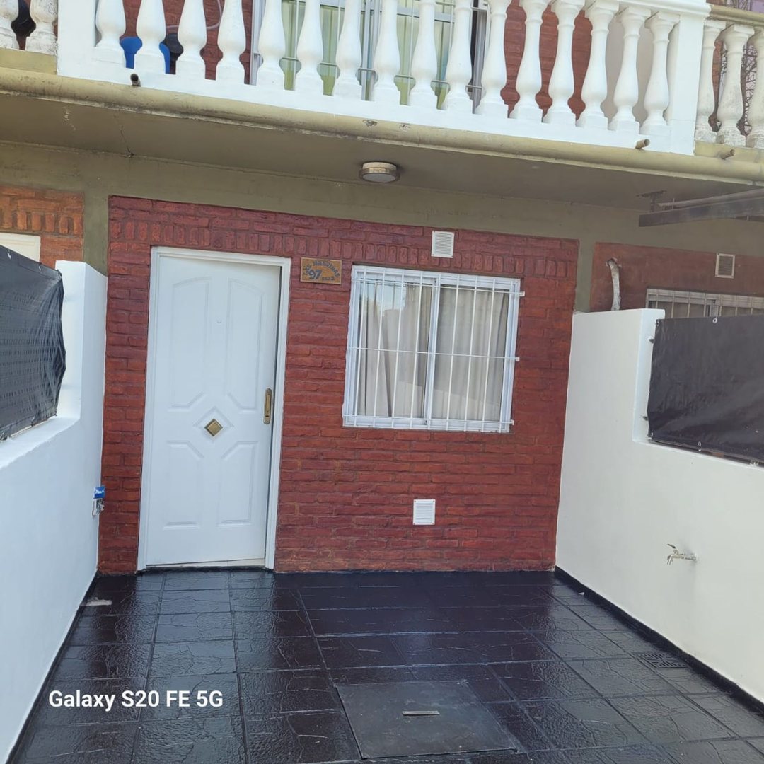 Triplex 4 Ambientes en Venta
