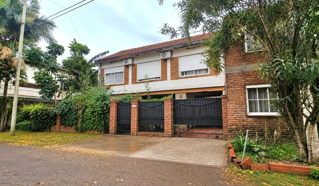 VENTA CASA 4 AMB + ESCRIT PILETA UDAONDO ITUZAINGO
