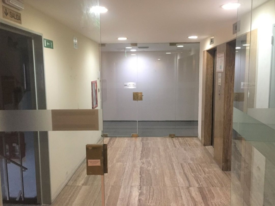 Oficina a la Venta en Monserrat
