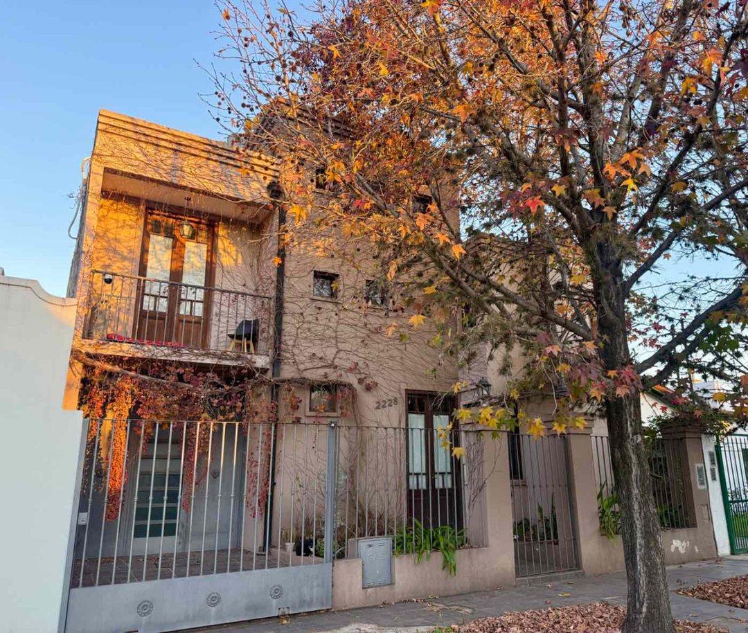 CASA VENTA 4AMB ITUZAINGO PILETA