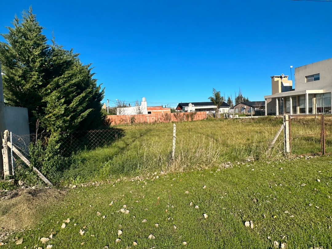 LOTE EN VENTA EN BARRIO SEMICERRADO EL REMANSO