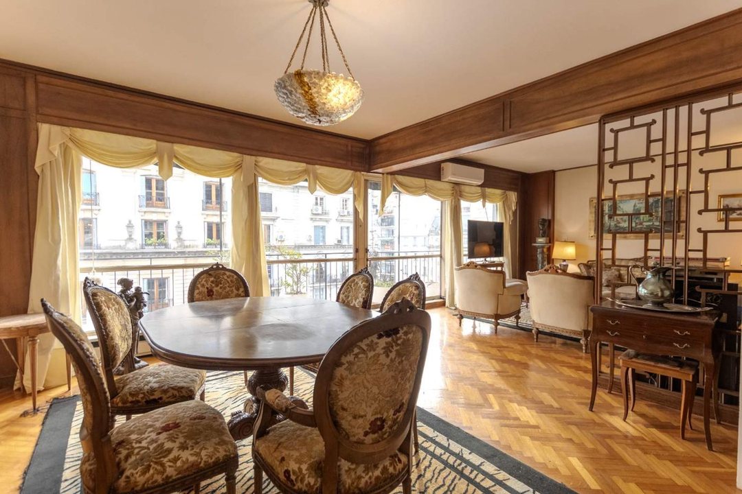 VENTA Departamento 4 Amb. C/ Dependencia RECOLETA
