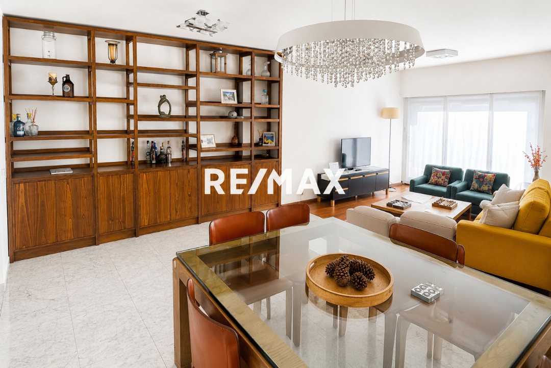 VENTA PISO 4 AMBIENTES AMOBLADO, LAS CAÑITAS