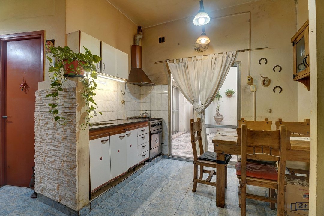 Venta PH 3 ambientes en  Pompeya con Terraza