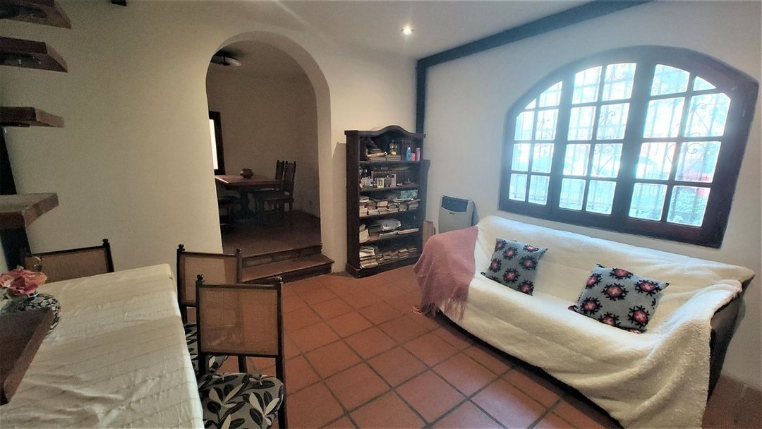 VENTA PH 3 AMB FRENTE COCHERA Y TERRAZA V. URQUIZA