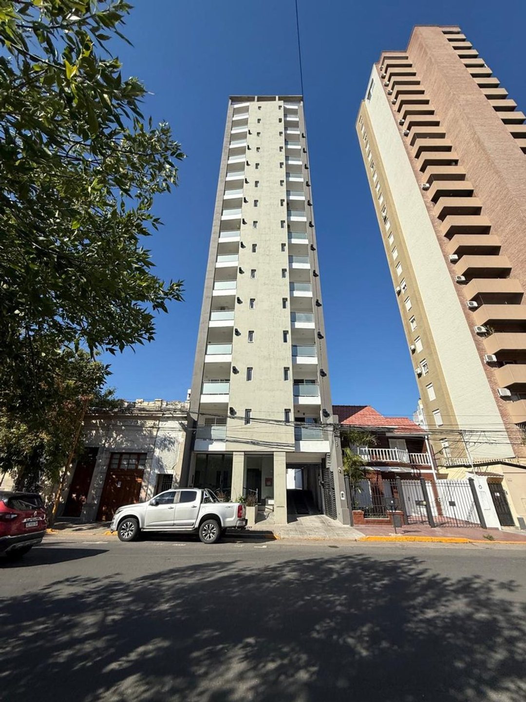 Dpto. de 2 dorm y 2 baños en Barrio Constituyentes