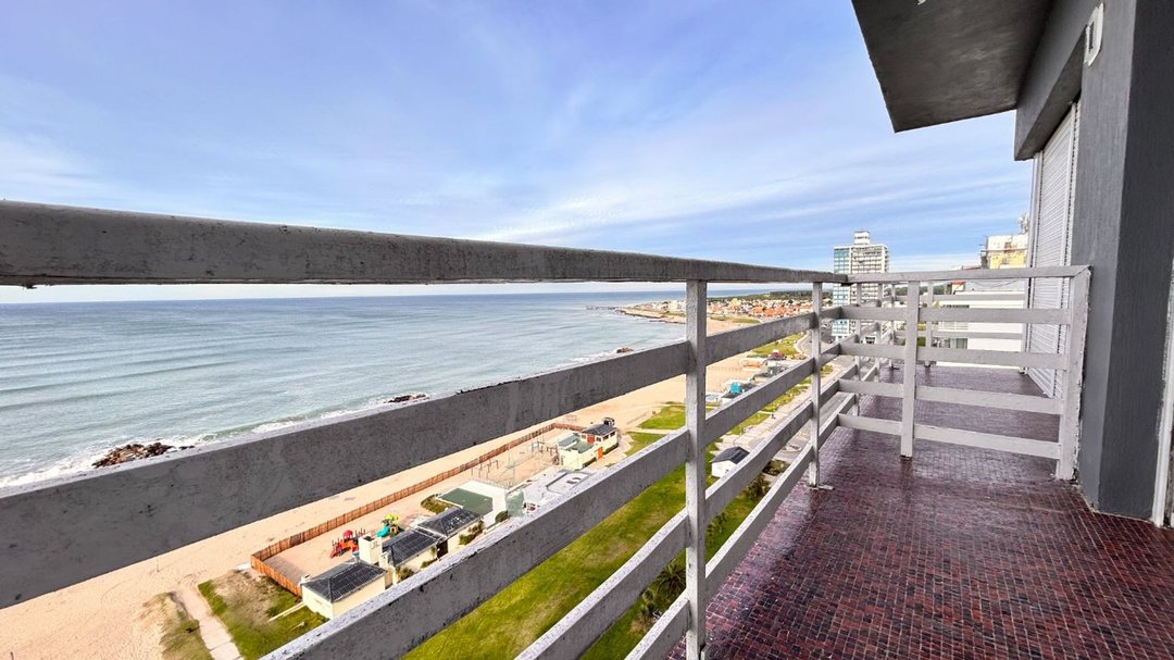 VENTA DEPARTAMENTO FRENTE AL MAR EN MIRAMAR