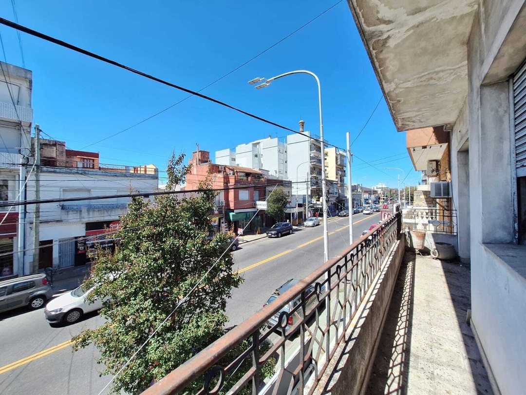 VENTA PH 4 AMBIENTES PIÑEYRO