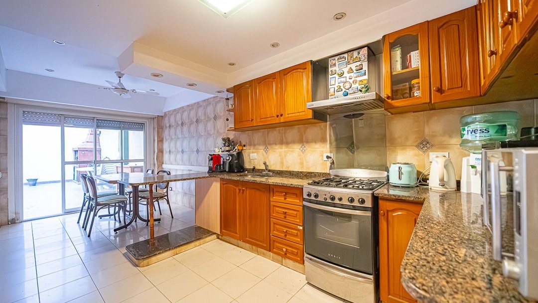VENTA CASA PARQUE CHAS APTO CREDITO COCHERA
