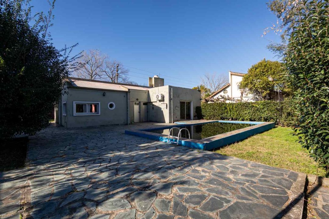 CASA EN VENTA CITY BELL