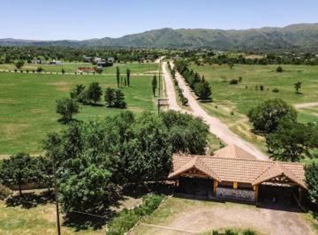 VENTA LOTE EN CHACRAS DE LA JOSEFINA CORDOBA