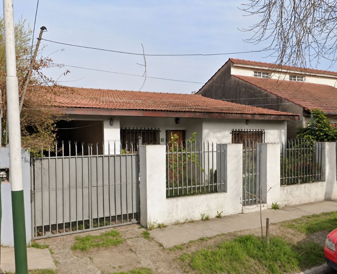CASA 4 AMBIENTES EN VENTA EN MONTE GRANDE